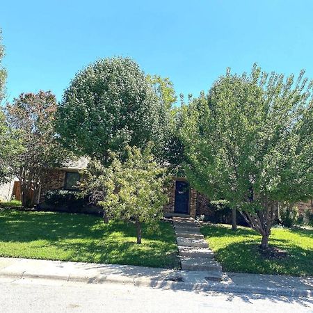 Homestayyy Dallas Exterior photo
